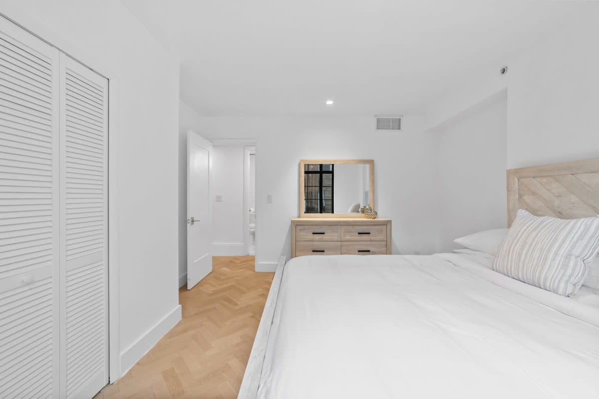 Clinton | Lower East Side | Duplex w/ Private Backyard photo 27