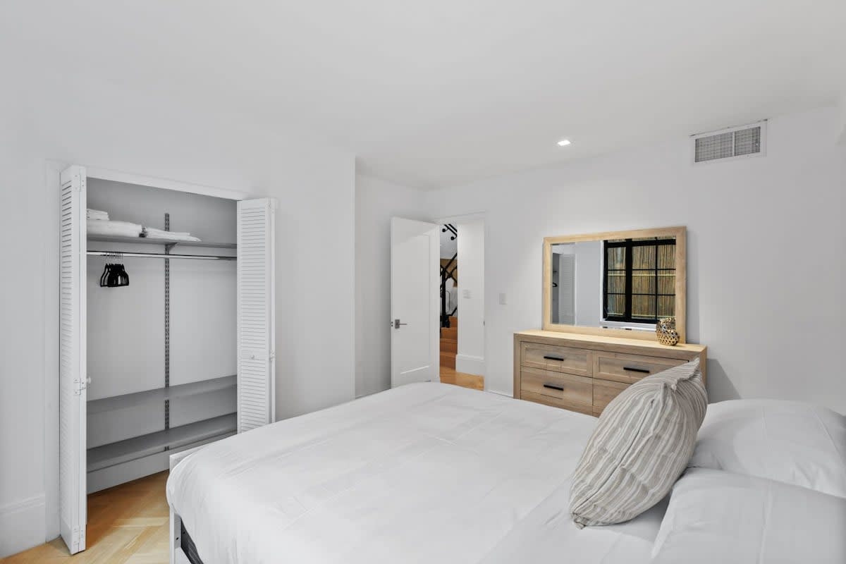 Clinton | Lower East Side | Duplex w/ Private Backyard photo 28