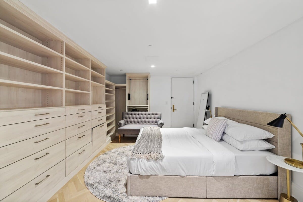 Clinton | Lower East Side | Duplex w/ Private Backyard photo 22