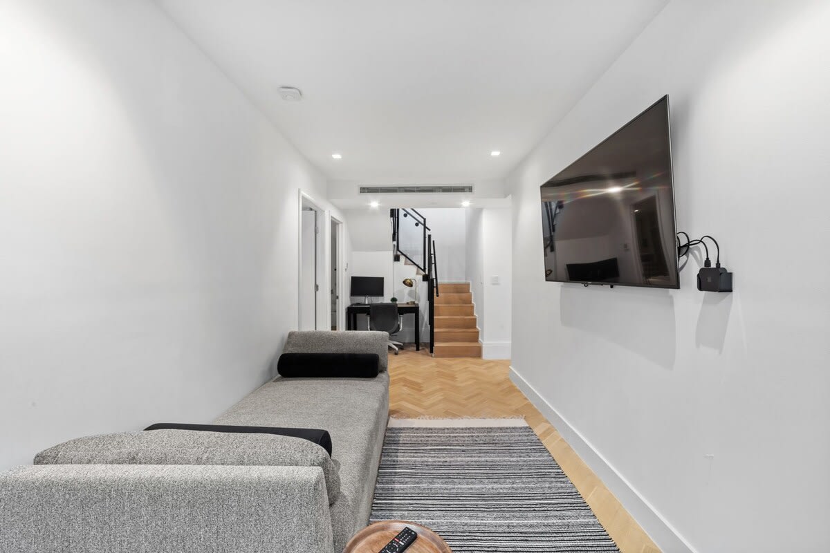 Clinton | Lower East Side | Duplex w/ Private Backyard photo 17