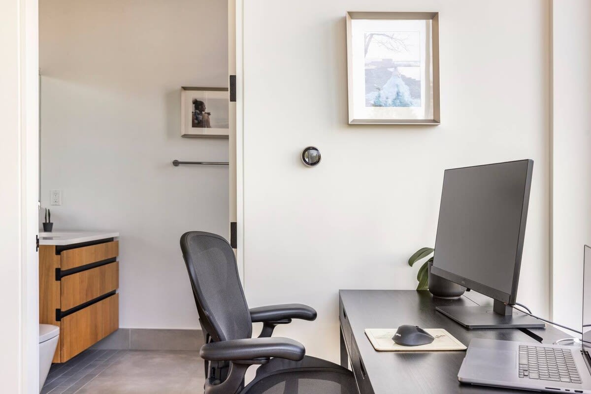 Leonard | Greenpoint | Penthouse Loft with Private Roof photo 19