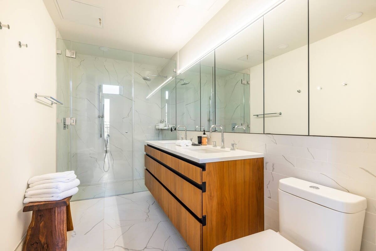 Leonard | Greenpoint | Penthouse Loft with Private Roof photo 28