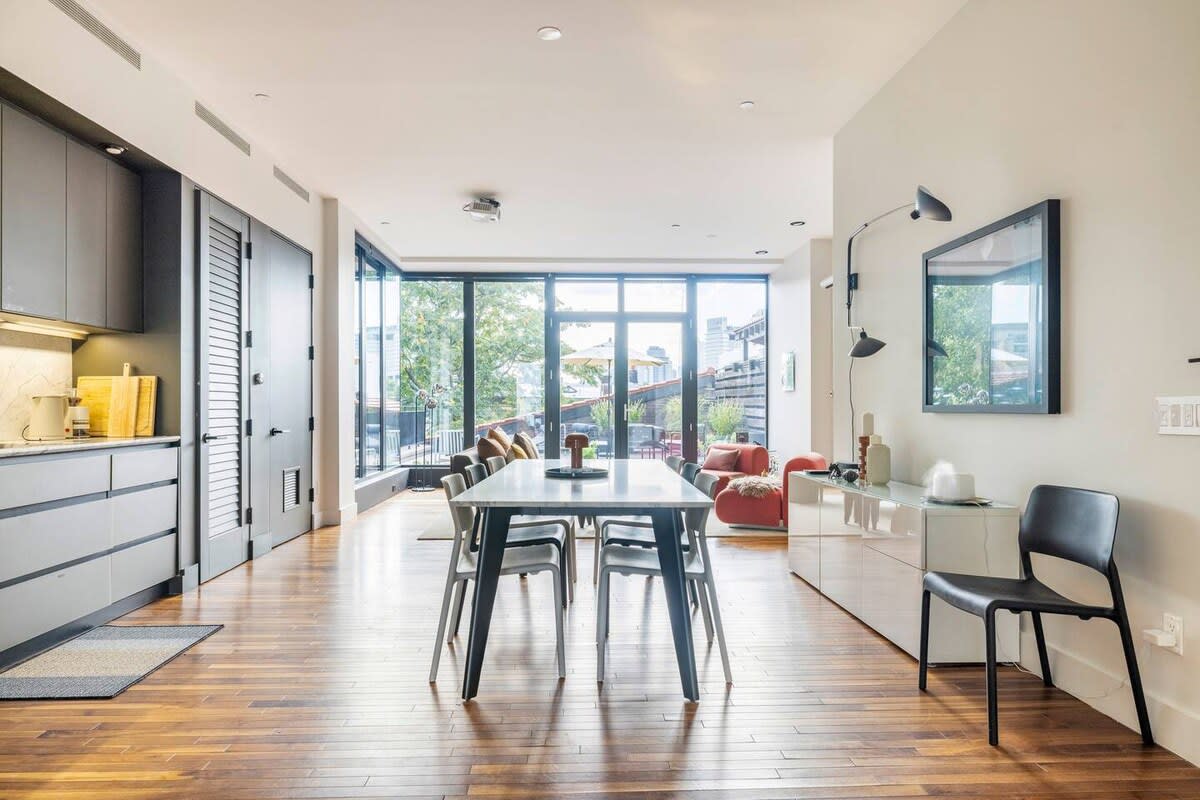 Leonard | Greenpoint | Penthouse Loft with Private Roof photo 2