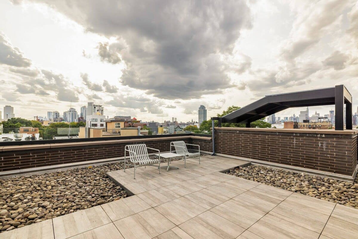 Leonard | Greenpoint | Penthouse Loft with Private Roof photo 36