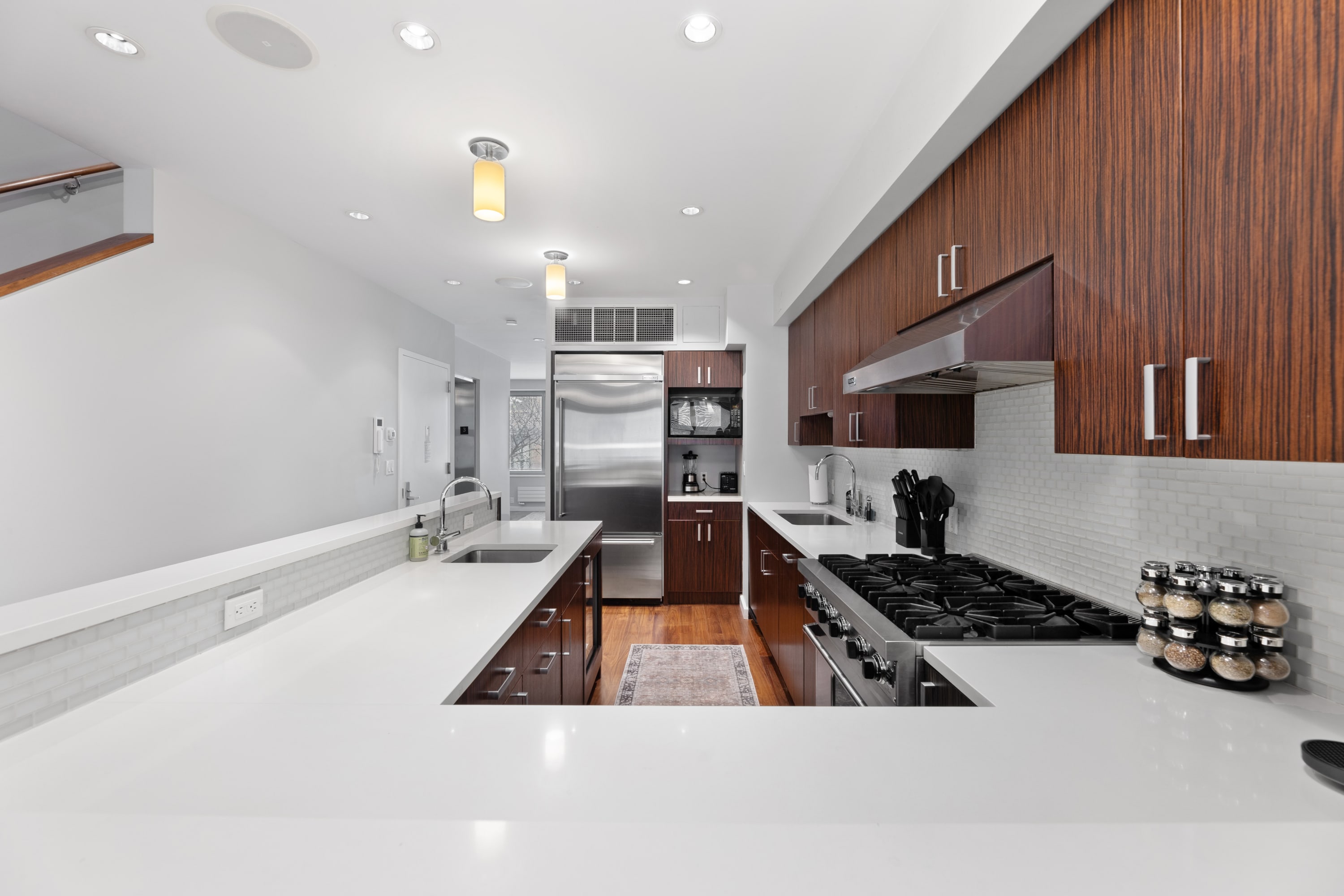 Gotham House II | Midtown West | Spacious Modern Duplex photo 12