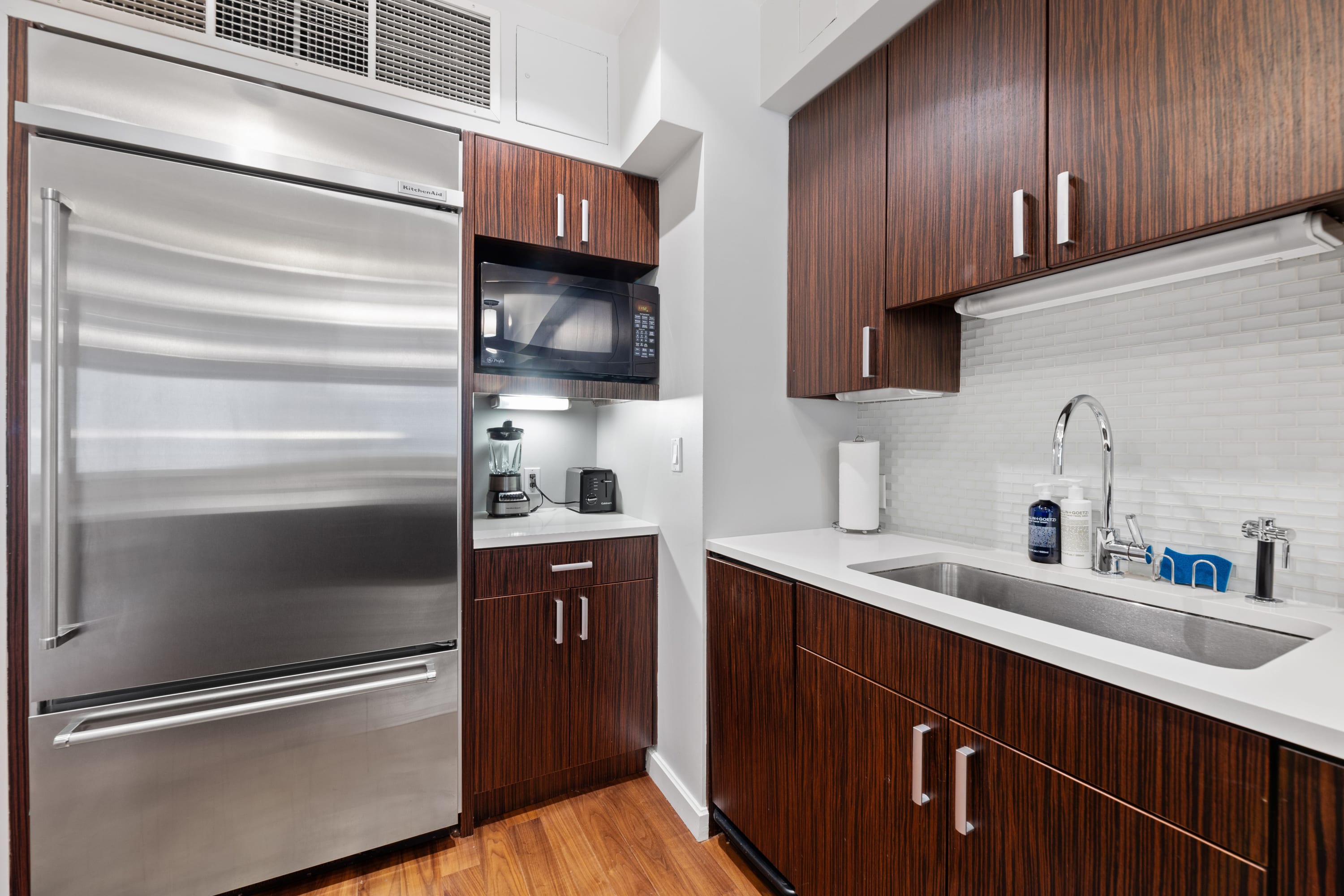 Gotham House II | Midtown West | Spacious Modern Duplex photo 14