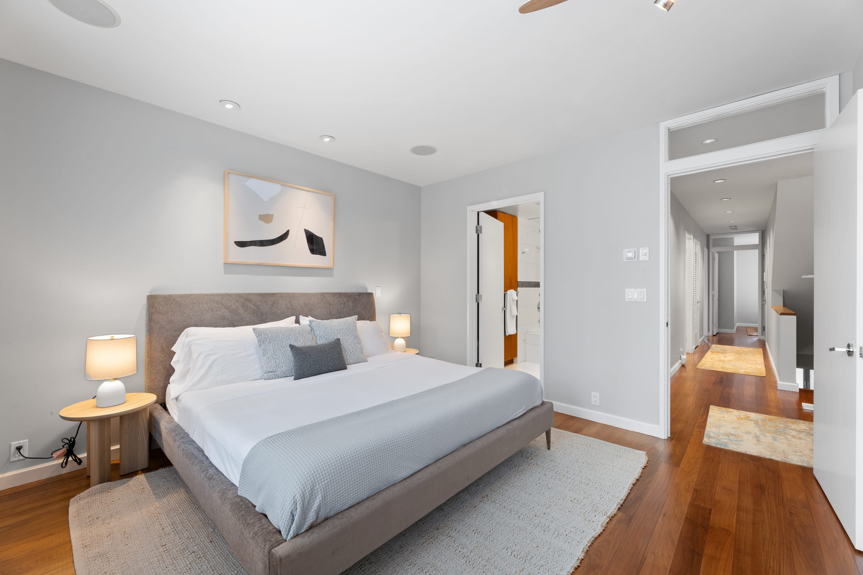 Gotham House II | Midtown West | Spacious Modern Duplex photo 31