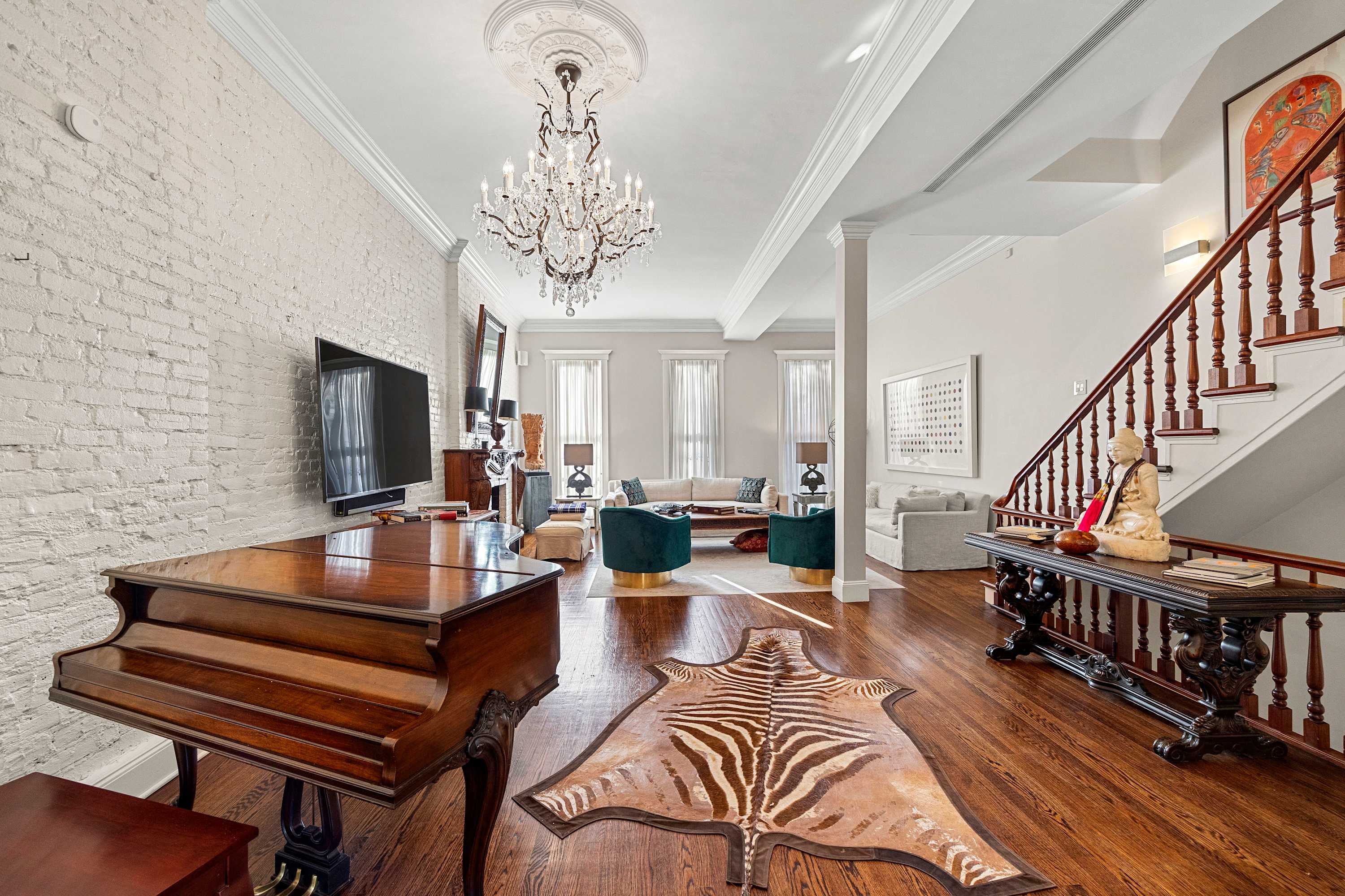 Gramercy Manor | Gramercy | Triplex w/ Private Deck & Garden photo 8