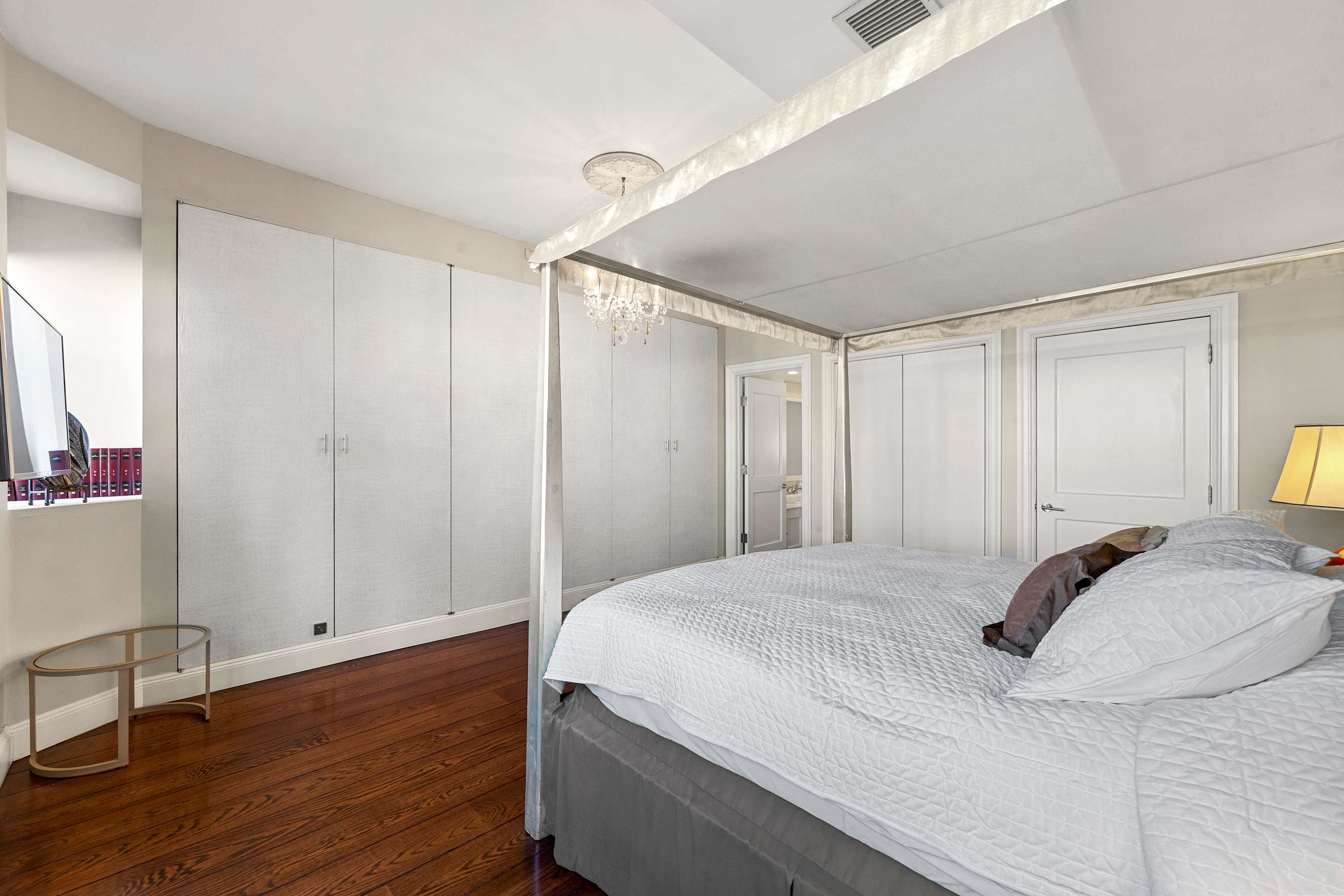 Gramercy Manor | Gramercy | Triplex w/ Private Deck & Garden photo 30