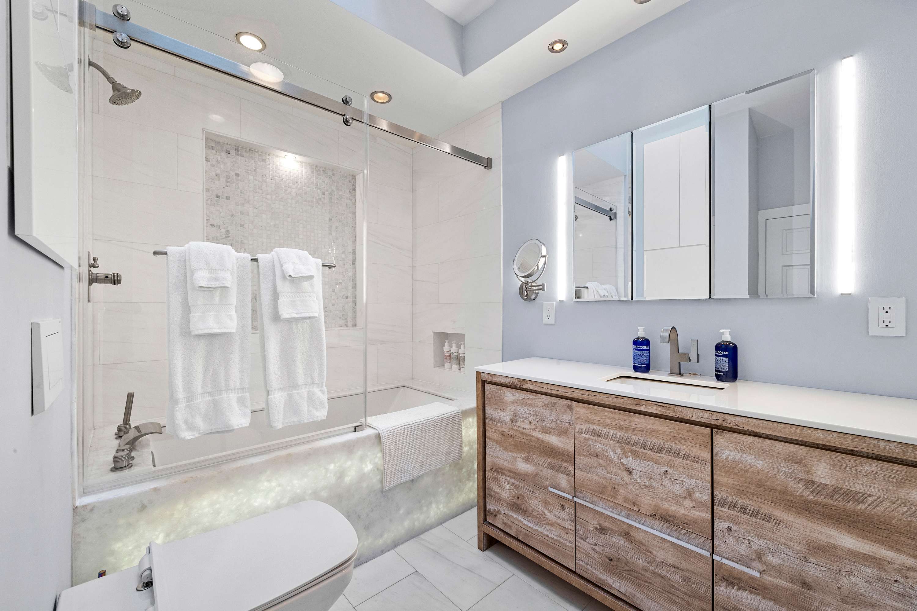 Gramercy Manor | Gramercy | Triplex w/ Private Deck & Garden photo 47