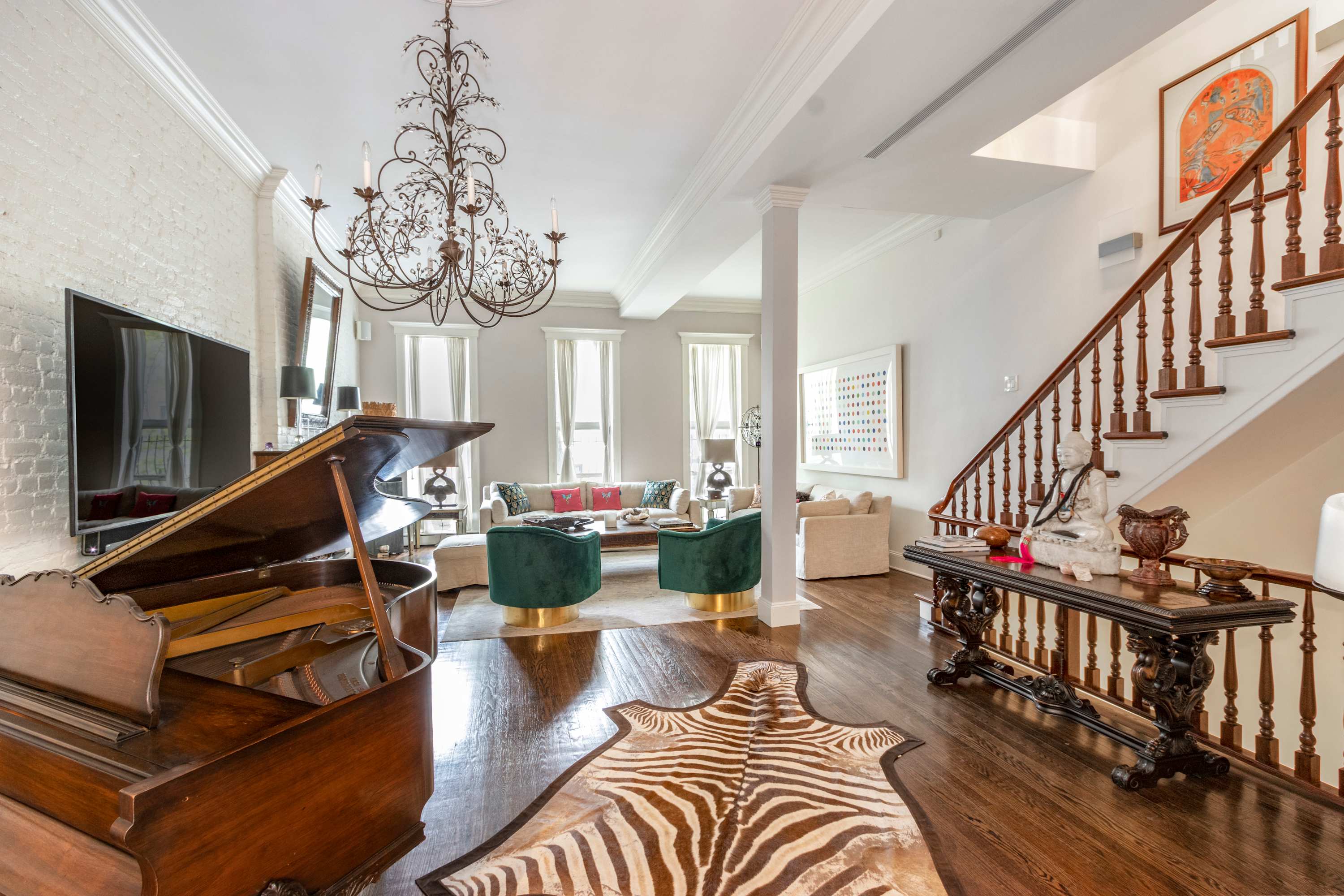 Gramercy Manor | Gramercy | Triplex w/ Private Deck & Garden photo 9