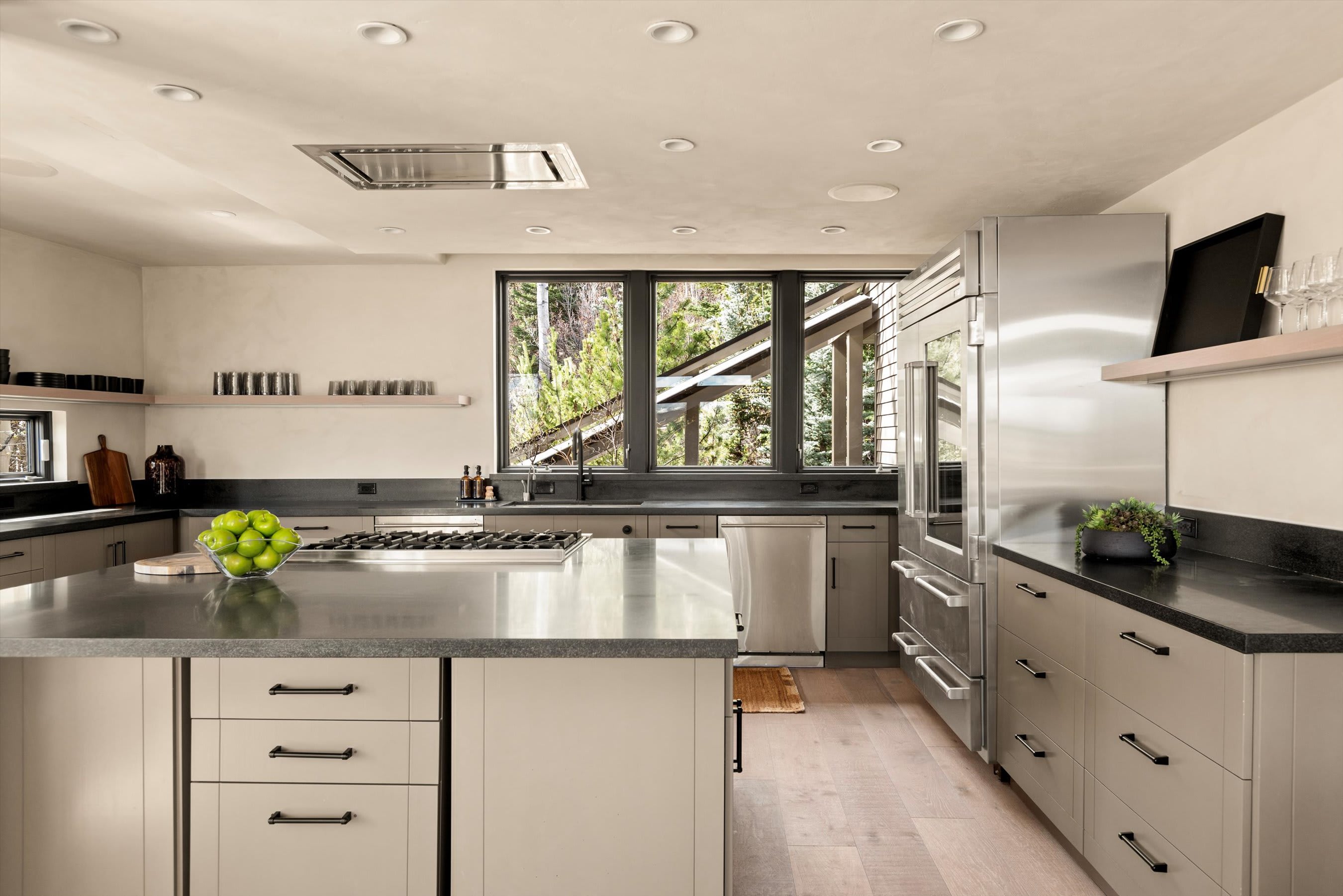 Timberline Lodge | Aspen | Home w/ Hot Tub, Terraces w/ BBQ and Views photo 15