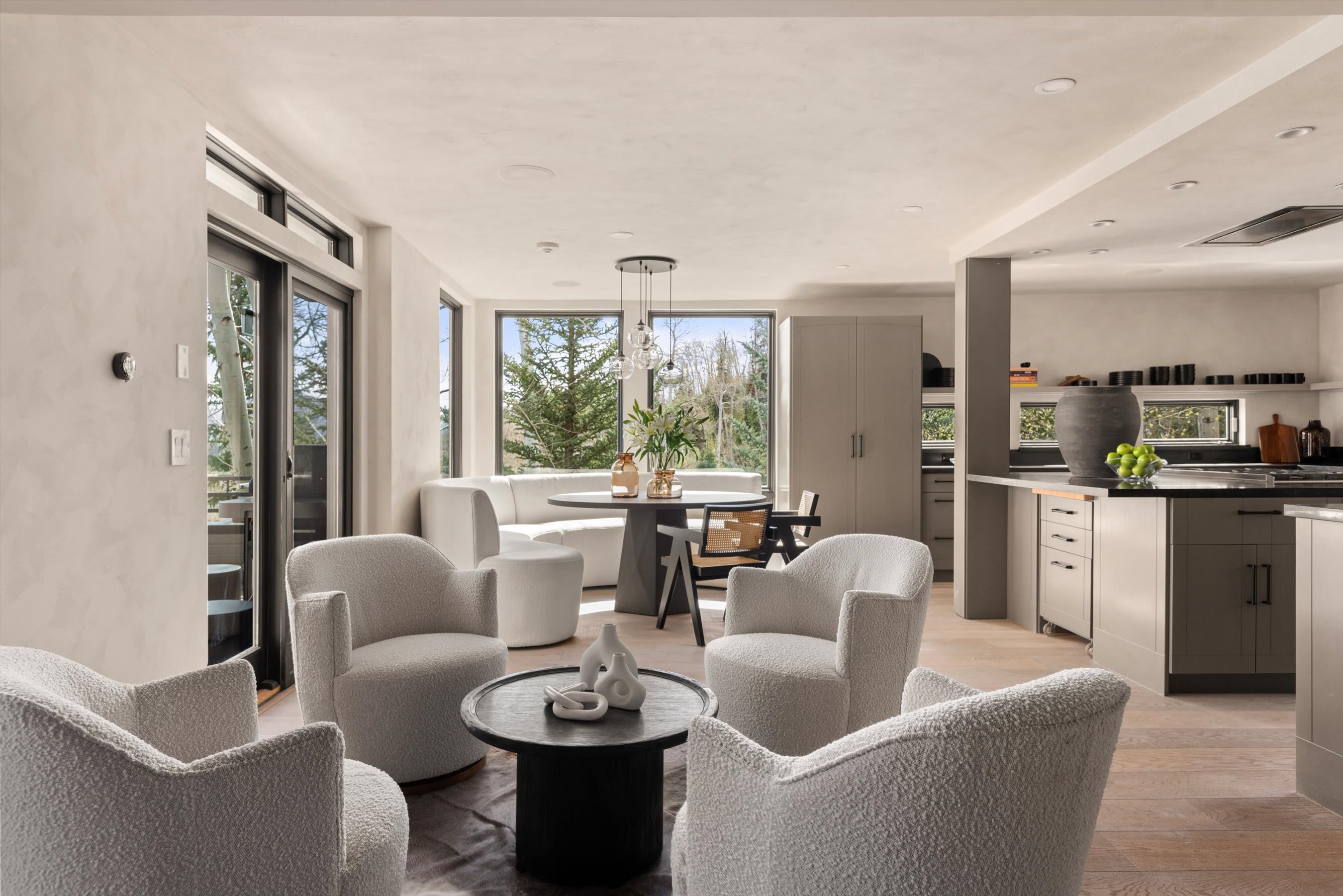 Timberline Lodge | Aspen | Home w/ Hot Tub, Terraces w/ BBQ and Views photo 4