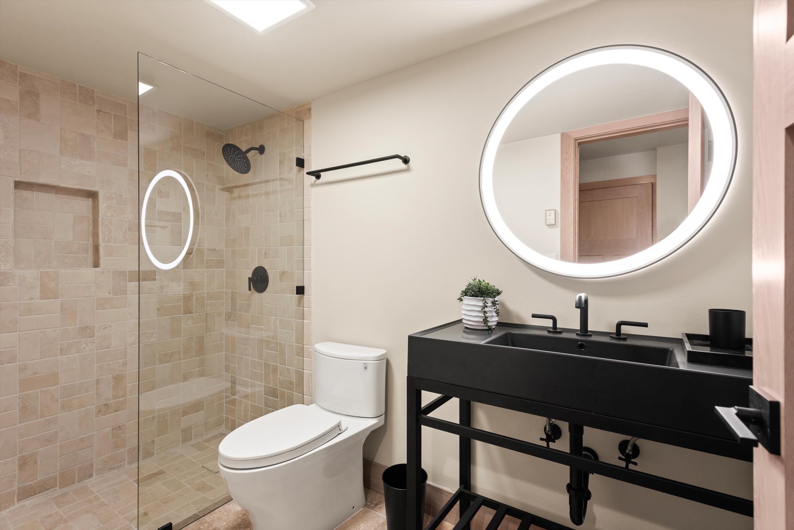 Timberline Lodge | Aspen | Home w/ Hot Tub, Terraces w/ BBQ and Views photo 22