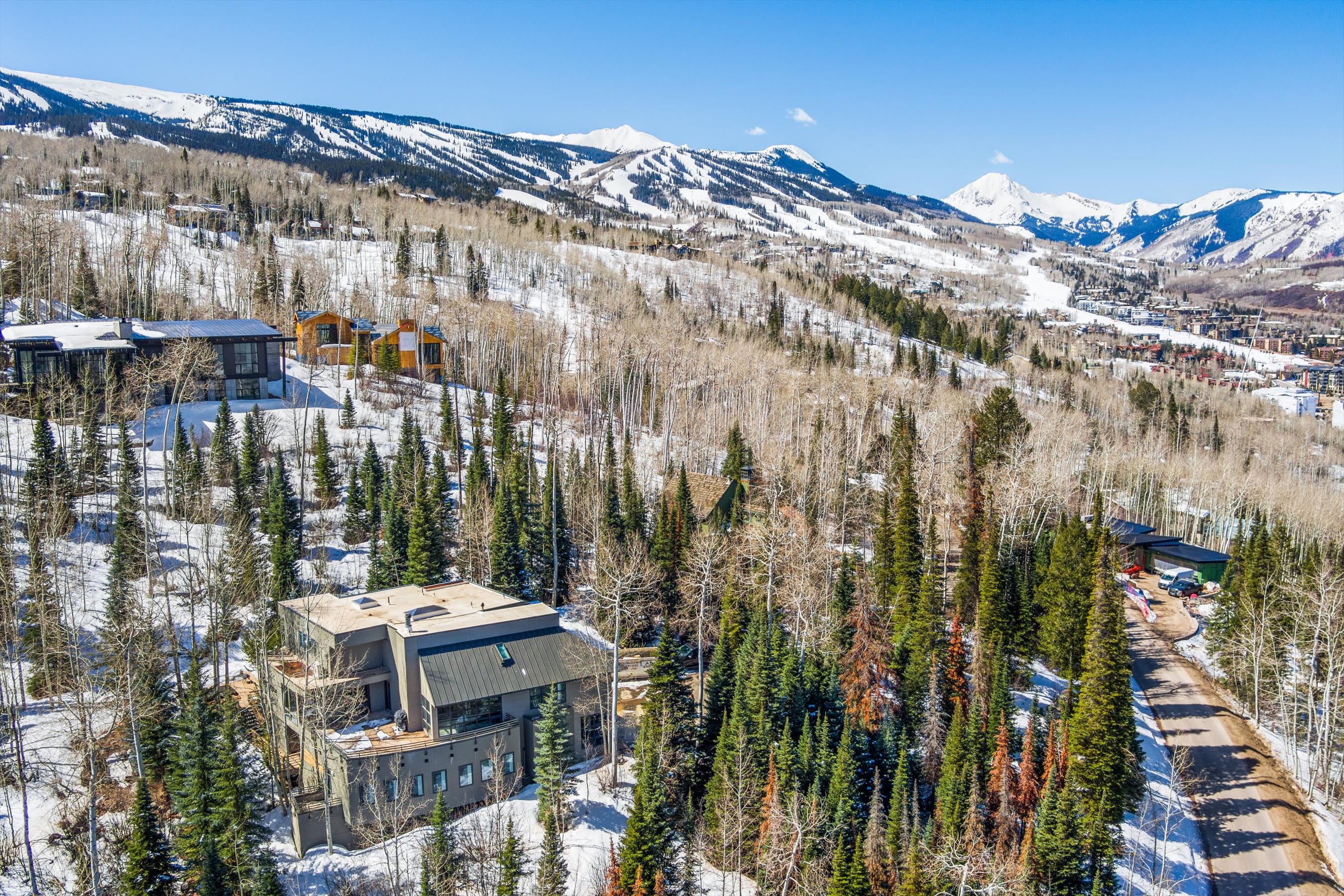 Timberline Lodge | Aspen | Home w/ Hot Tub, Terraces w/ BBQ and Views photo 34