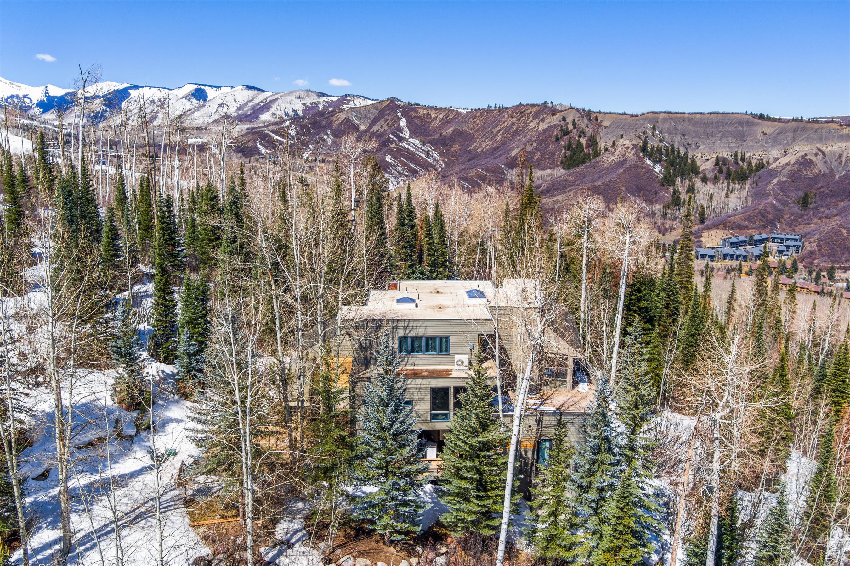 Timberline Lodge | Aspen | Home w/ Hot Tub, Terraces w/ BBQ and Views photo 35