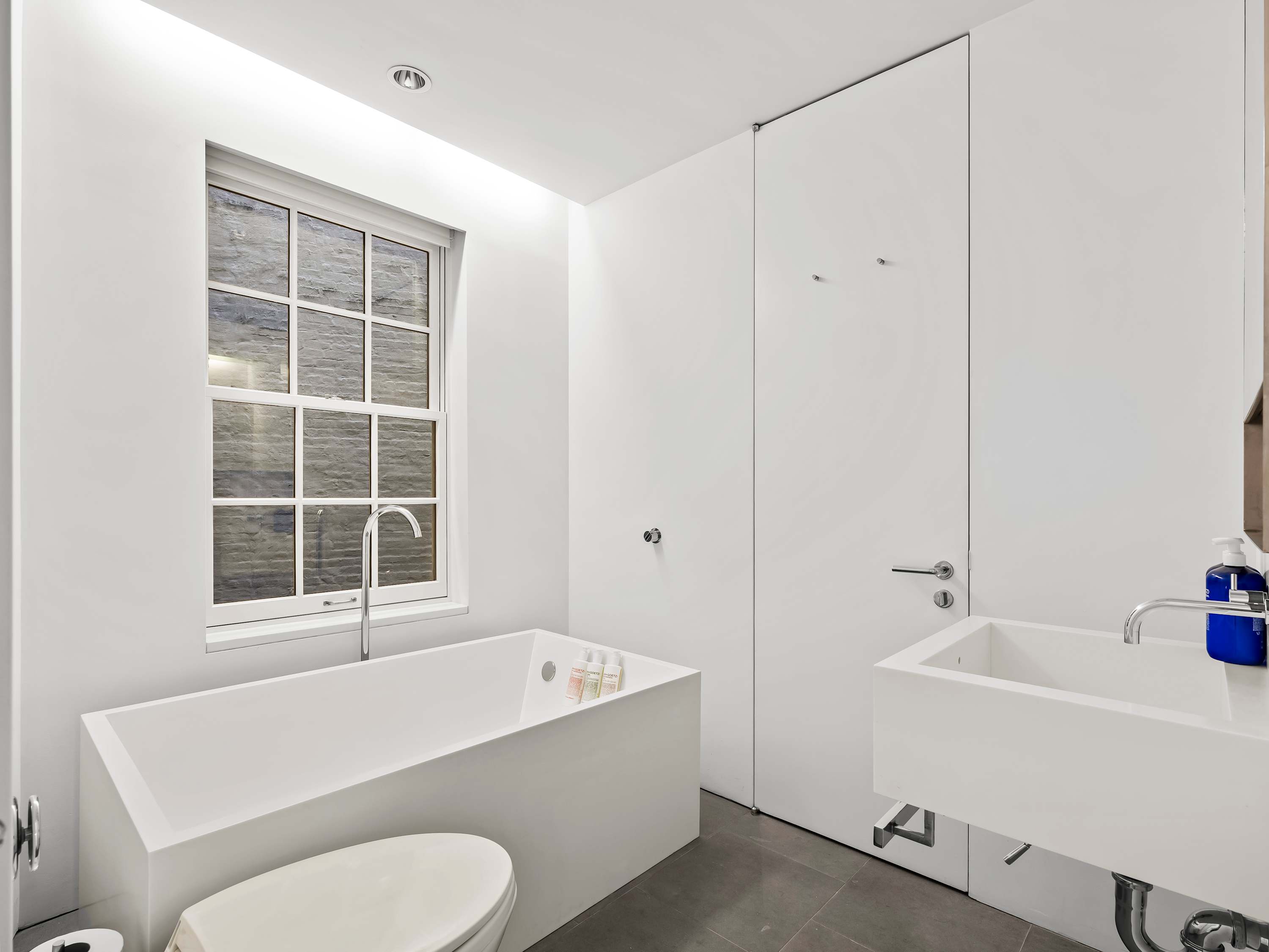 Elk Terrace | West Village | Townhouse with Terrace and Roof Garden photo 35