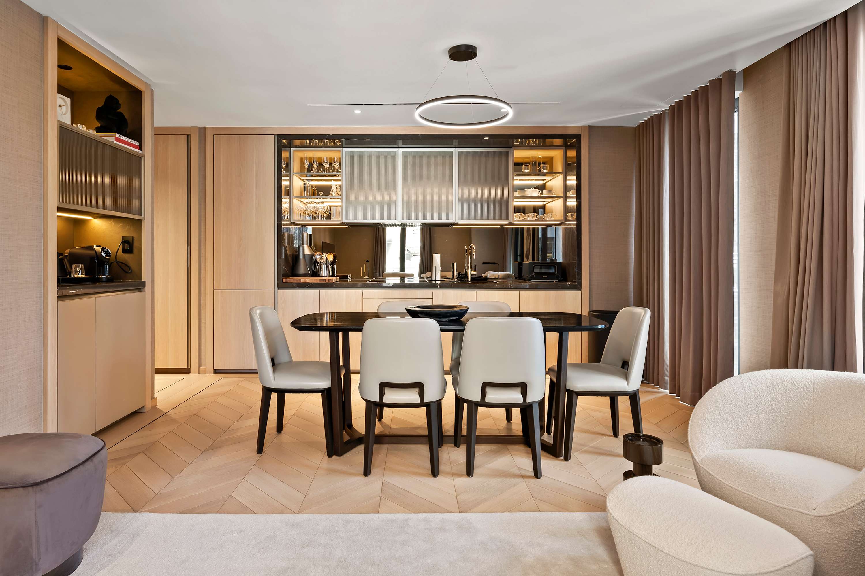 Mandarin Oriental XII | Midtown East | Modern Apartment photo 8