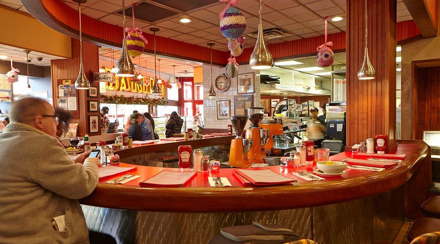 Junior’s Restaurant