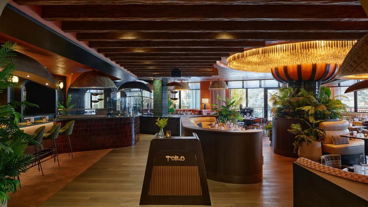 TORO Kitchen & Lounge