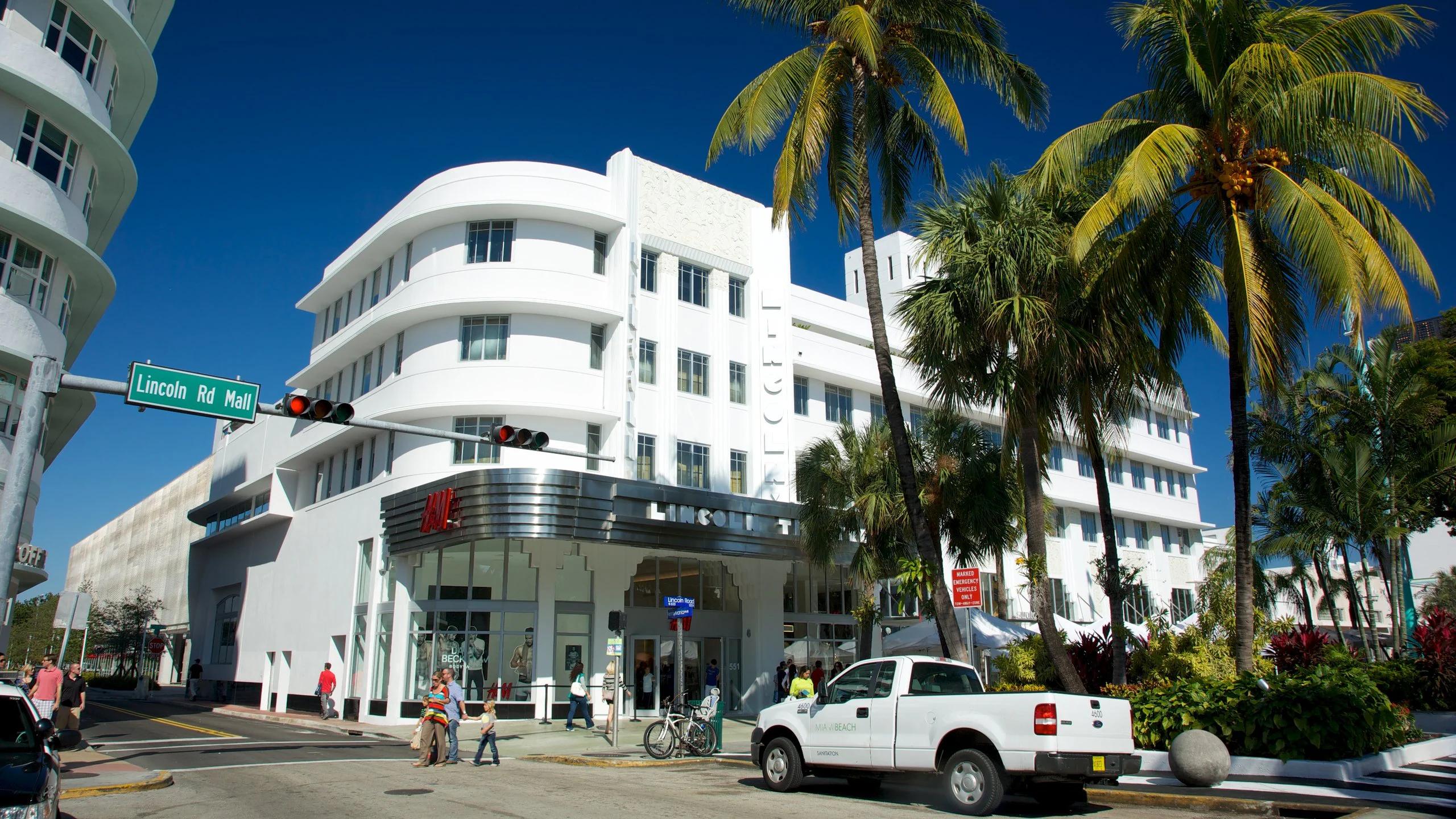 Lincoln Road Mall