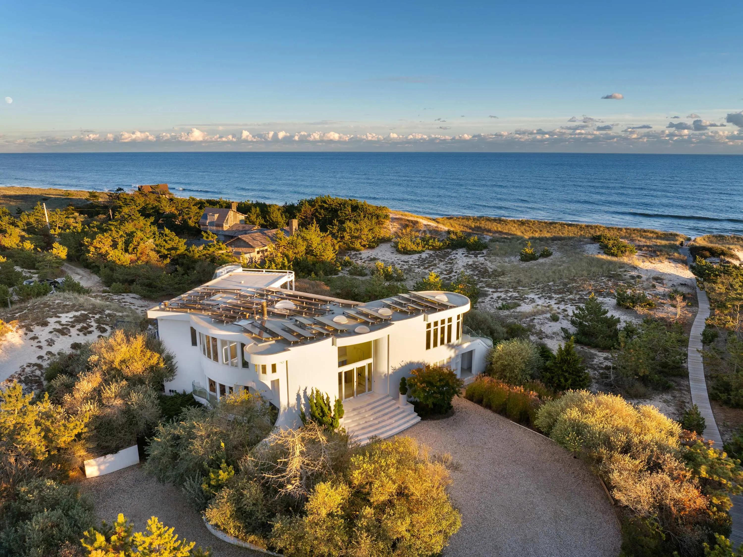Luxury vacation rentals: beautifully furnished homes in The Hamptons