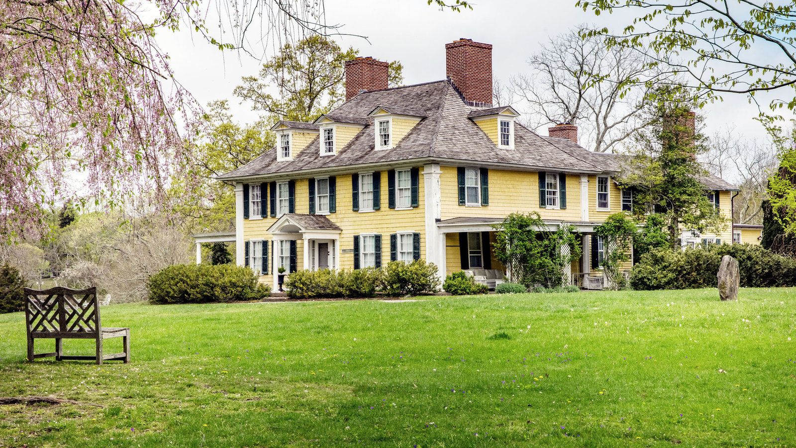 The Tavern at Shelter Island House