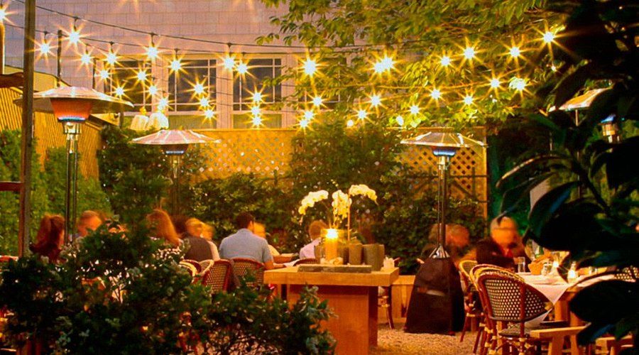 Dine at Tutto Il Giorno