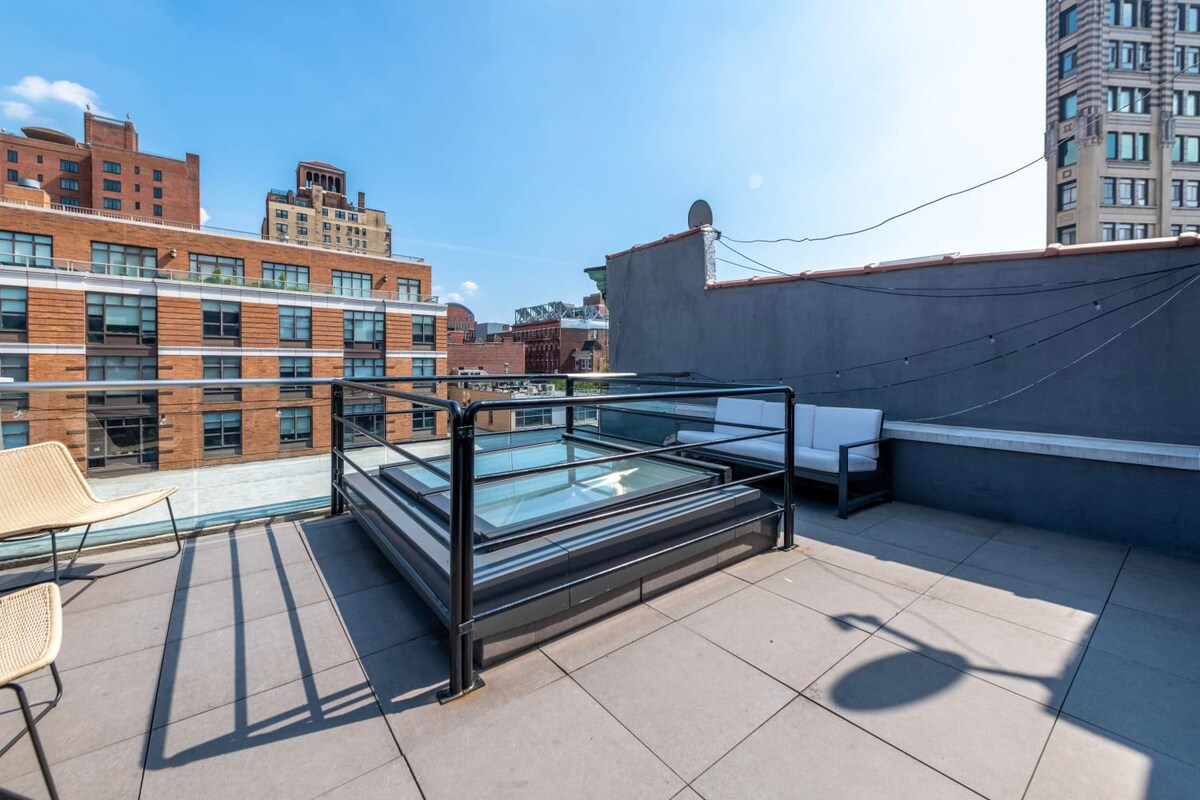 Astor House | Greenwich Village | Triplex w/ Private Roof photo 15